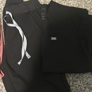 Figs scrubs set-black